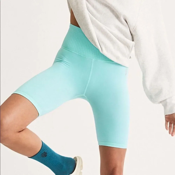 NWOT! FP FREE PEOPLE MOVEMENT Good Karma Bike Shorts - Picture 2 of 10